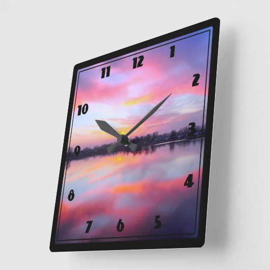 Schilderachtig roze landschap vierkante klok (Hoek)