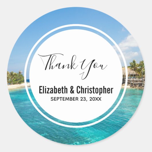 Schilderachtig tropisch strand met een gevlekte hu ronde sticker (Voorkant)