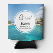 Schilderachtig tropisch strand met rieten hutten V Blikjeskoeler (Voorkant)