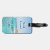 Schilderachtig Tropisch strand met Thatched Huts F Bagagelabel (Achterkant horizontaal)