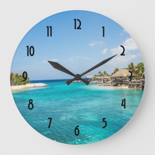 Schilderachtig Tropisch strand met Thatched Huts F Grote Klok (Voorkant)
