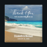 Schilderachtig Turquoise Blue Zee Beach Photo Wedd Magneet<br><div class="desc">Een favoriete magneet met een mooie foto met een turkooisblauw zee en een zandig strand met golven schuim surf.</div>