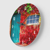 Schilderachtig Turquoise-deur met levendige herfst Grote Klok (Hoek)