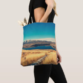 Schilderachtig uitzicht in Mt. John Top uitzicht p Tote Bag (Dichtbij)