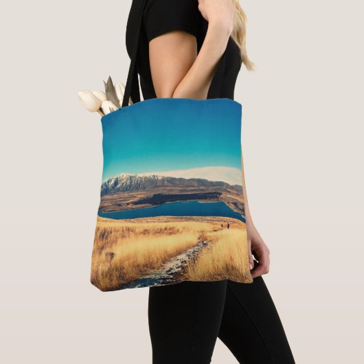Schilderachtig uitzicht in Mt. John Top uitzicht p Tote Bag (Dichtbij)