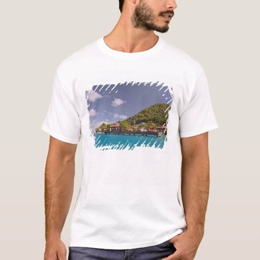 Schilderachtig uitzicht van Bitter End Yacht Club  T-shirt (Voorkant)