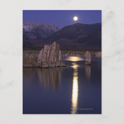 Schilderachtig uitzicht van het Monomeer buiten Yo Briefkaart (Voorkant)