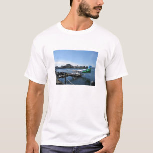 Schilderachtig Watervliegtuig in Victoria T-shirt