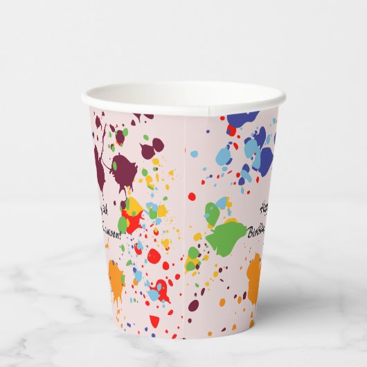 Schilderen 8e verjaardagsfeestje kleurrijke spette papieren bekers (Rechts)