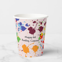 Schilderen 8e verjaardagsfeestje kleurrijke spette papieren bekers