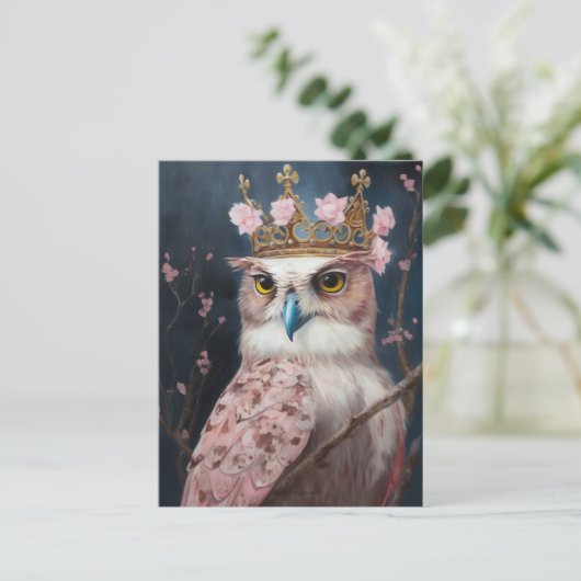 Schilderen van een uil met een kroon en roze bloem briefkaart (Staand voorkant)