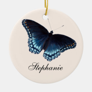 Schilderen van rode, gladde, dikkere, blauwe vlind keramisch ornament