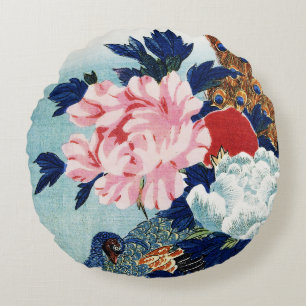 Schilderij met vintage pauw en pioenbloemen rond kussen