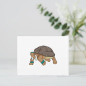Schildpad als hardloper met handdoek briefkaart (Staand voorkant)