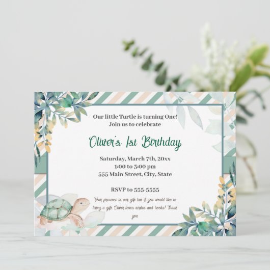 Schildpad jongen verjaardagsuitnodiging schattige kaart (Staand voorkant)