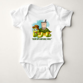 SCHILDPAD MET EEN BOBA-THEE ROMPER