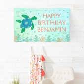 Schildpad onder het Zee Happy Birthday Spandoek (Insitu)