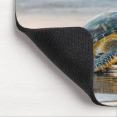 Schildpad wandelen op nat strandzand muismat (Hoek)