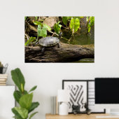 Schildpad Zittend op een Log Poster (Thuiskantoor)