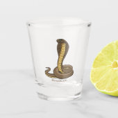Schildslang met bruine cobra shot glas (Voorkant)