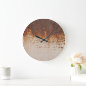 Schilferende verf, roestige muurtextuur. grote klok (Huis)