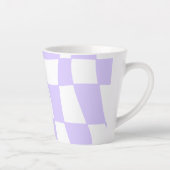 schimmelige paarse gecontroleerde latte mok (Rechts)