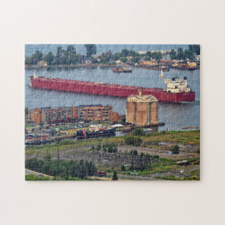 Schip dat de baai in Duluth Minnesota verlaat Legpuzzel