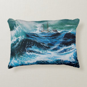 Schip in het Zee in Storm Decoratief Kussen