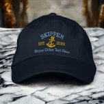 Schipper met speciaal voor anker ontworpen geborduurde pet<br><div class="desc">Ingeborduurd pet ...  ideaal voor zeelieden ...  Schipper en touw en anker gepersonaliseerd pet uit Ricaso</div>