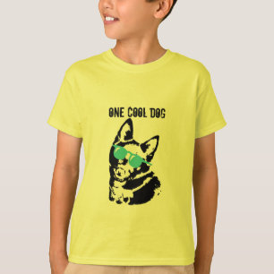 Schipperke Dog met zonnebril T-shirt
