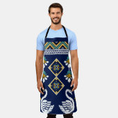 Schitterend figuur in de Oekraïense geometrische e Schort (Gedragen)