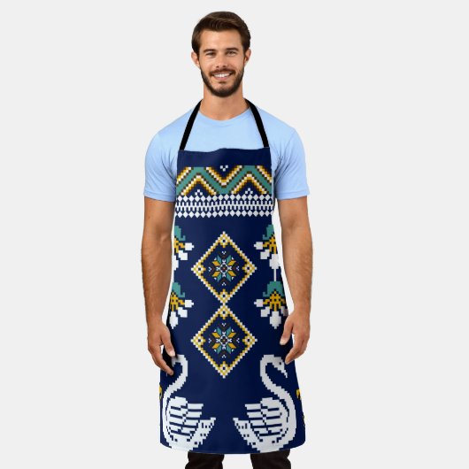 Schitterend figuur in de Oekraïense geometrische e Schort (Gedragen)