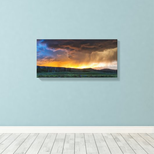 Schitterend landelijk zondgebergte canvas afdruk (Insitu (Houten vloer))