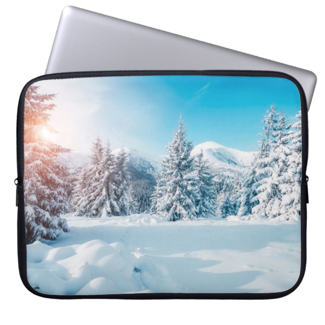 Schitterend winterlandschap in de natuur, verbluff laptop sleeve (Voorkant)