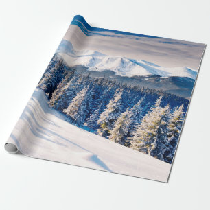Schitterend winterlandschap met sneeuwbedekte bome cadeaupapier