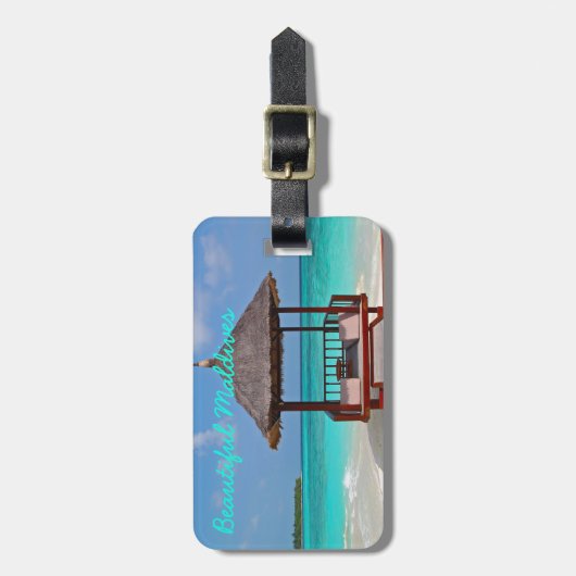 Schitterend, zonnig strand- en oceaanstrand op de  bagagelabel (Voorkant verticaal)