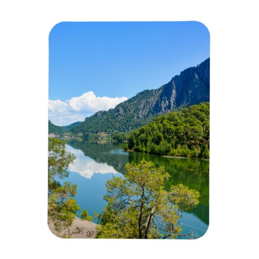 Schitterende bergreflectiefoto van meer magneet (Verticaal)