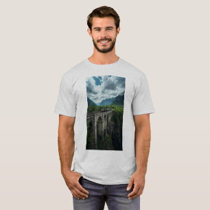 Schitterende bergwaterval natuur grafische T-shirt