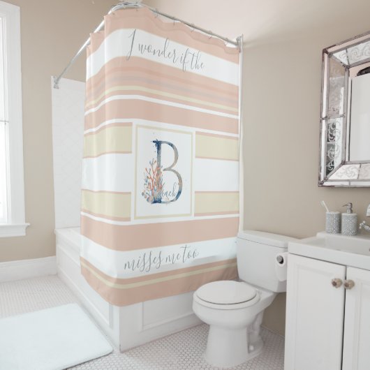 Schitterende blauwmonogram voor kustkoraal, roze g douchegordijn (In situ)