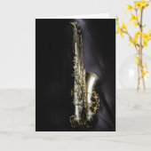 Schitterende messing saxophone op zwarte achtergro kaart (Gele Bloem)