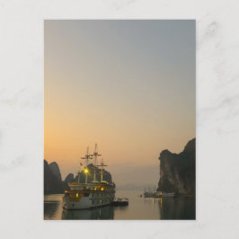 Schitterende zonsondergang in Halong Bay Vietnam H Briefkaart