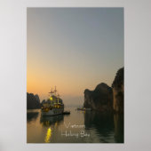 Schitterende zonsondergang in Halong Bay Vietnam H Poster (Voorkant)