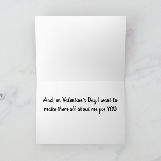 SCHNAUZER DOET EEN UITNODIGING VOOR EEN "VALENTIJN (Binnen)