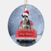 Schnauzer Dog in sneeuw, met kerstmis Keramisch Ornament (Links)