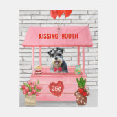 Schnauzer Dog Valentijnsdag Kissing Booth Fleece Deken (Voorkant)