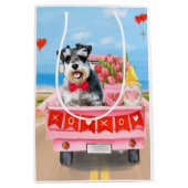 Schnauzer Dog Valentijnsdag Truck Hearts Medium Cadeauzakje (Voorkant)