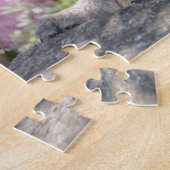 Schnauzer-standaardpuppy in een bloeiende tuin legpuzzel (Zijkant)