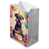 Schnauzer Verjaardagsfeest Medium Cadeauzakje (Achterkant Gekanteld)