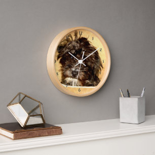 Schnoodle-hond ronde wandklok met houten frame