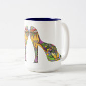 schoenen op een mok (Voorkant rechts)